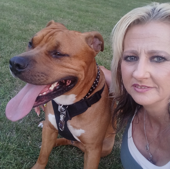 Meet your Posher, Sonya Lynn - Picture 7 of 16